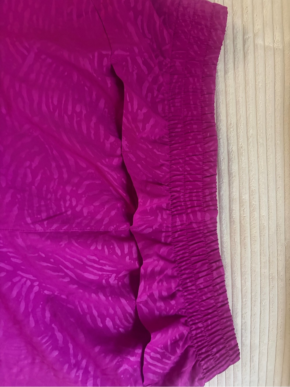 Women's Magenta Athleta Shorts size medium - Picture 2 of 4